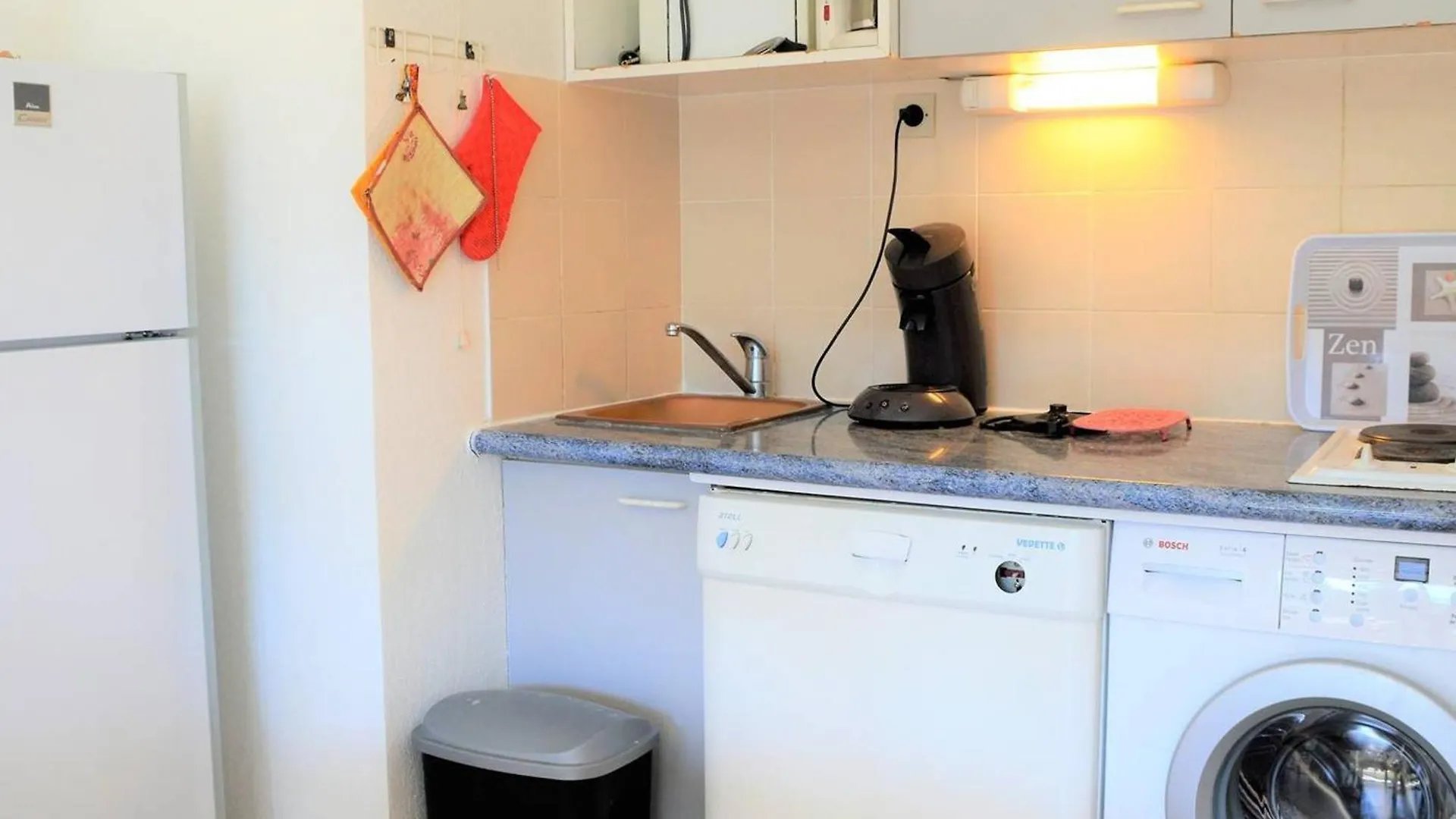 2 Pces, 4 Couchages, Terrasse, Parking, Piscine, Proche Plage Et Commerces - Le Lavandou - Fr-1-251-558 Apartment