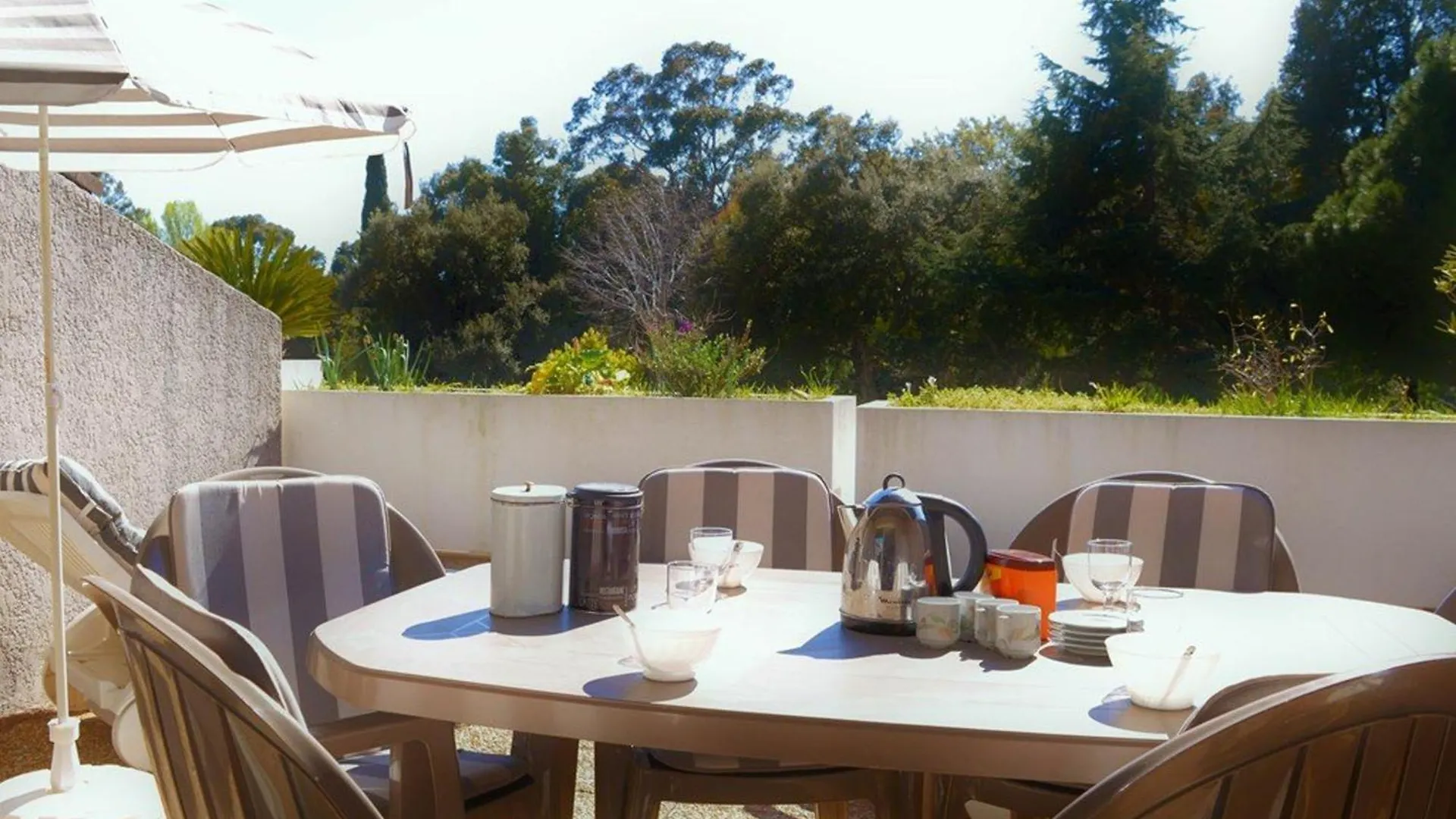 Apartment 2 Pces, 4 Couchages, Terrasse, Parking, Piscine, Proche Plage Et Commerces - Le Lavandou - Fr-1-251-558